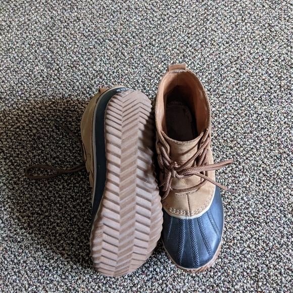 Sorel Boots - Picture 3 of 4